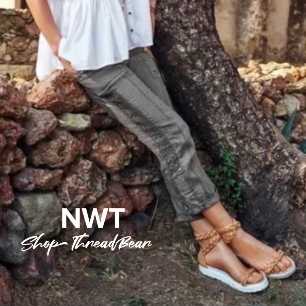 Linen Hei Hei {Anthro} Gray Embroidered NWT Low Rise Cargo Pant | 4 · Small · 25 - Picture 14 of 15
